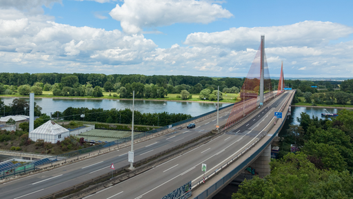 Hintergrund